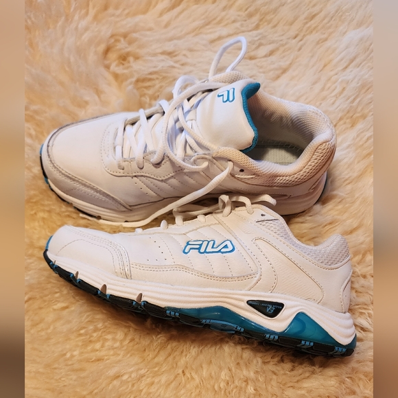 Fila Sneakers - Picture 2 of 8